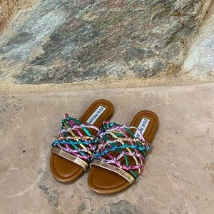 Steve Madden’s kids flip-flops